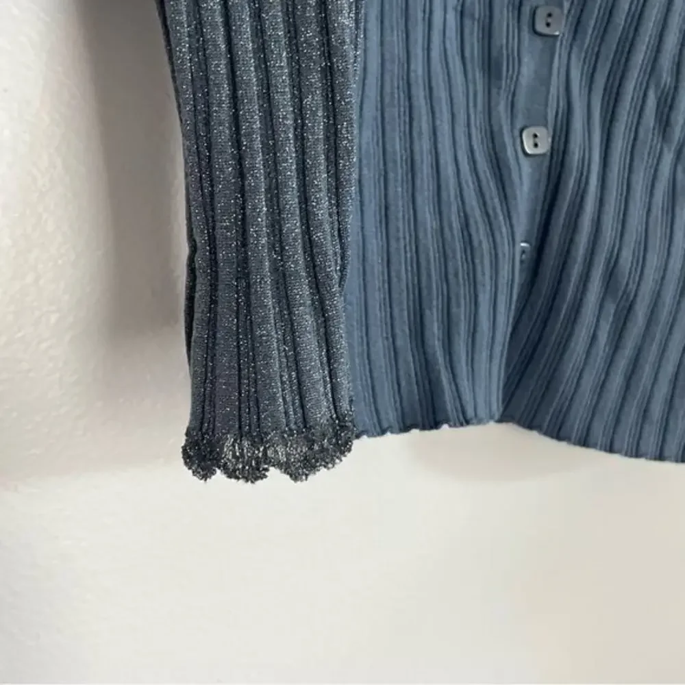 Chelsea Mak Blue Ribbed Button Cropped‎ Cardigan - Small - Picture 6 of 6